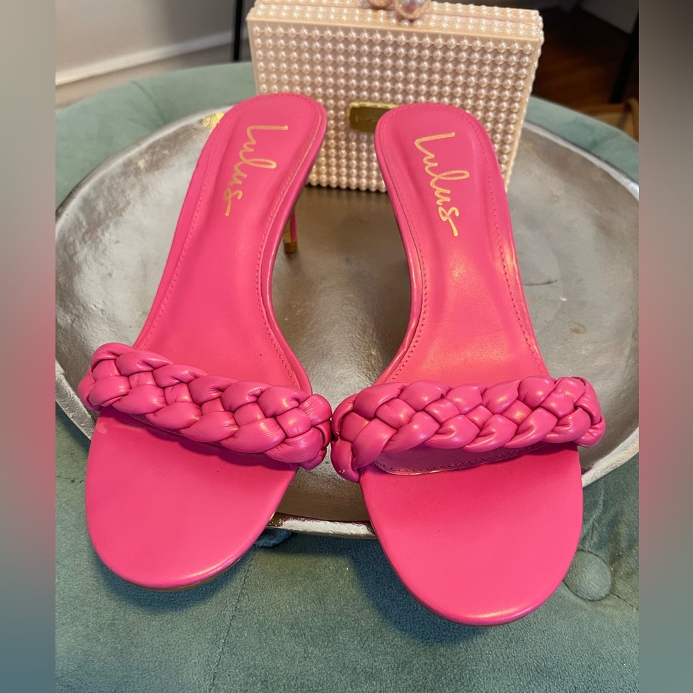Lulus hot pink heels. Size 8